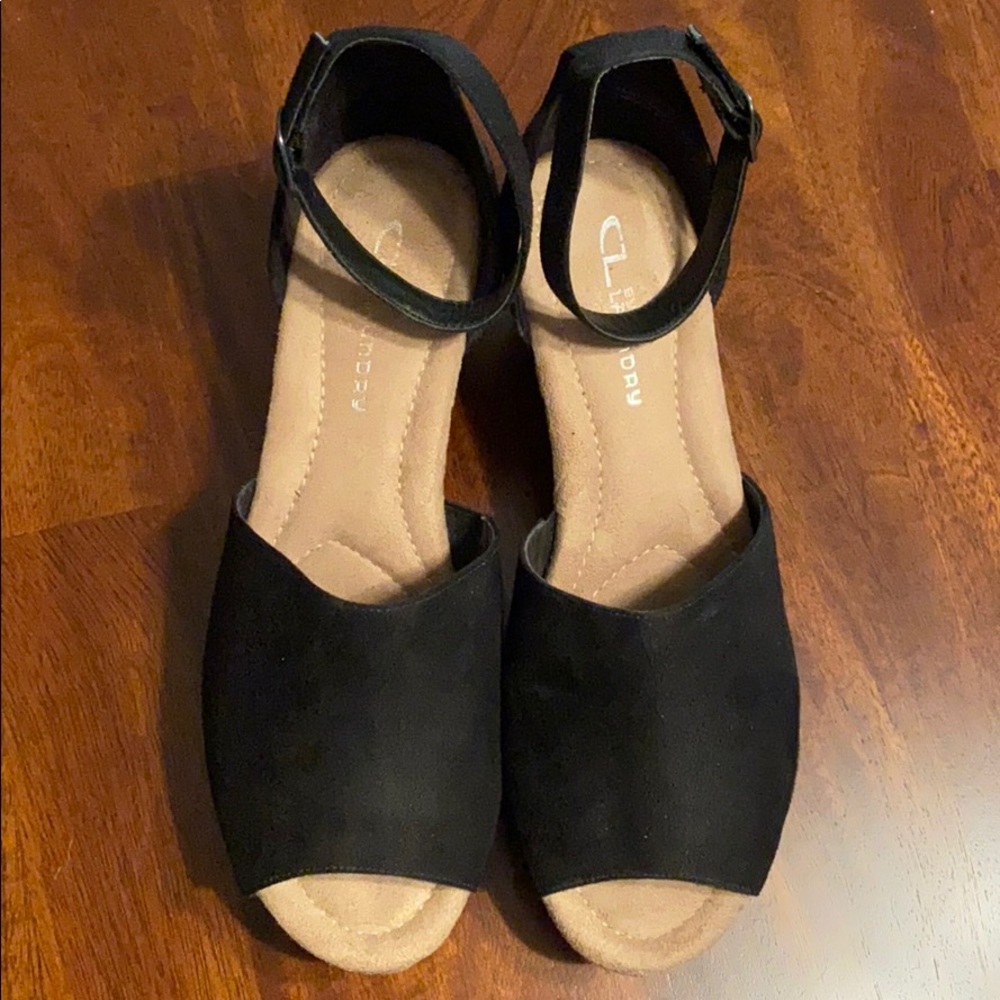 Chinese Laundry Platform Shoes 9.5
